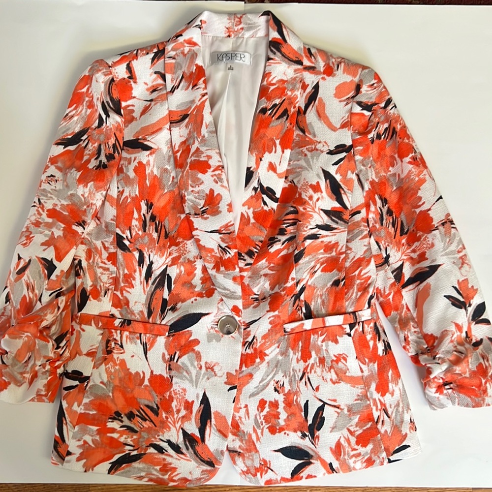 Beautiful Kasper blazer with multi colors.